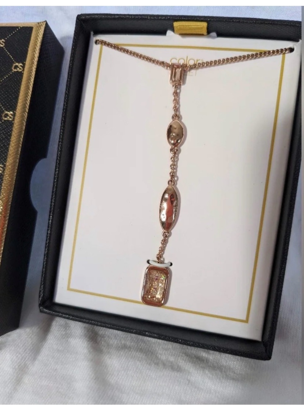 RARE Tokyo Lights New Stykist Exclusive Colorstreet Rose gold Necklace NIB